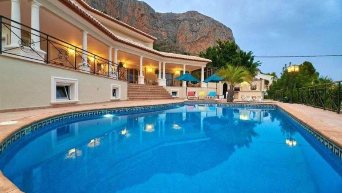 Sale - Villa - Jávea - Xàbia - Jávea - Xàbia Centro