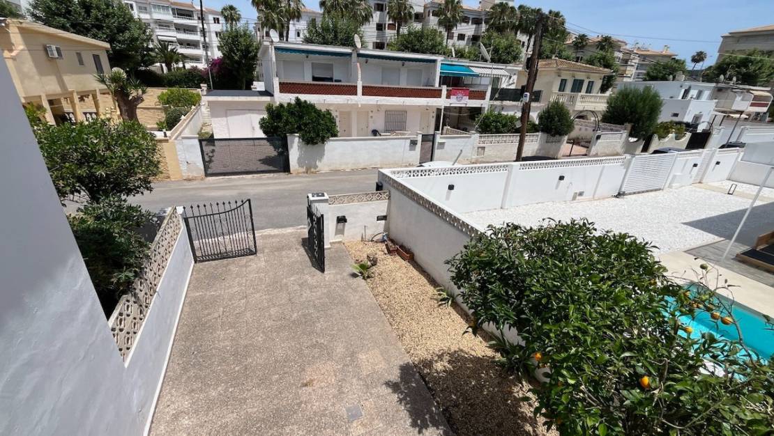 Sale - Villa - L'Alfás del Pi - Albir