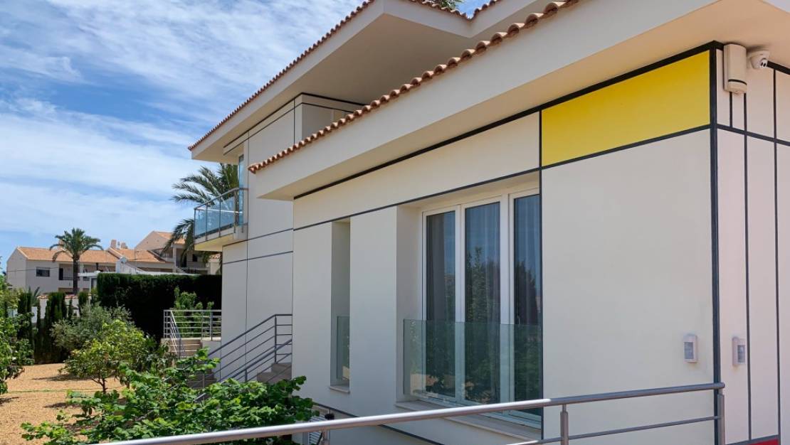 Sale - Villa - L'Alfás del Pi - Albir