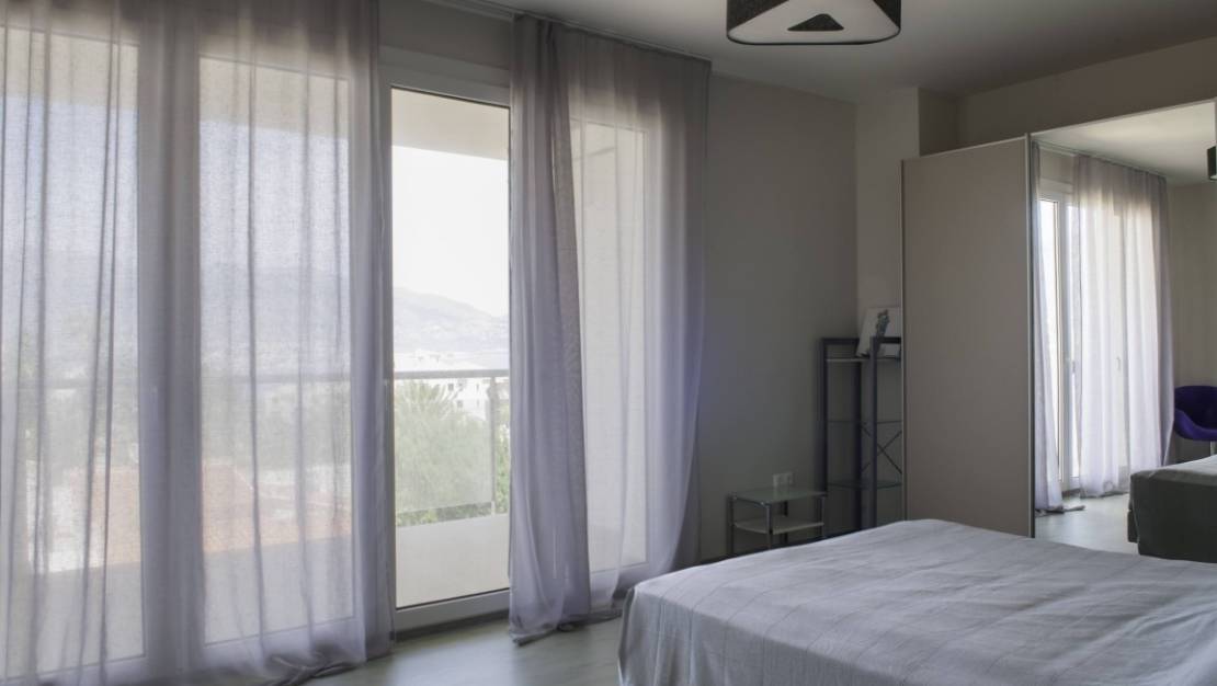 Sale - Villa - L'Alfás del Pi - Albir