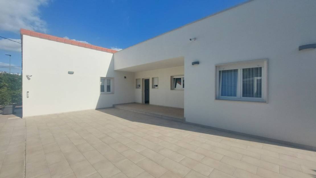 Sale - Villa - L'Alfás del Pi - Albir