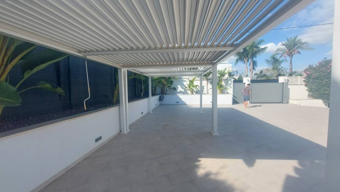 Sale - Villa - L'Alfás del Pi - Albir