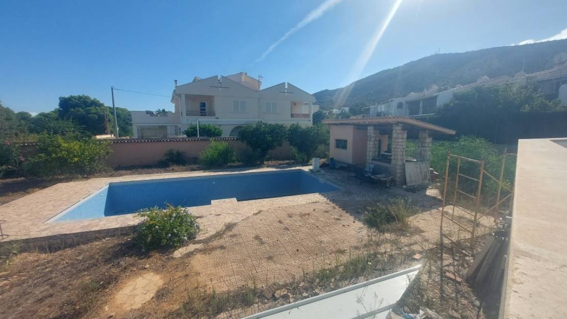 Sale - Villa - L'Alfás del Pi - Albir