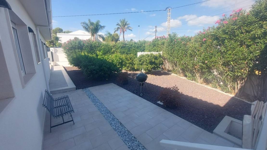 Sale - Villa - L'Alfás del Pi - Albir