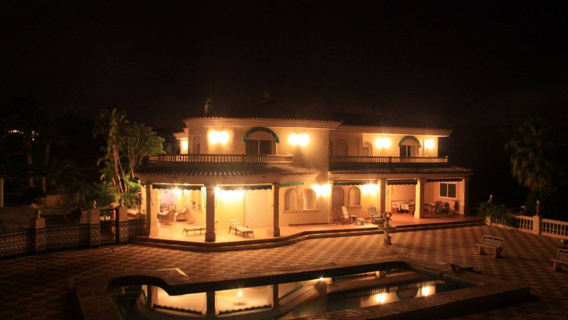 Sale - Villa - L'Alfás del Pi - L'Alfás del Pi Centro