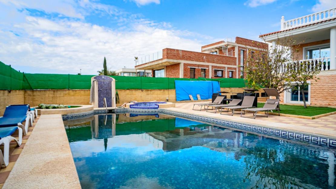 Sale - Villa - L'Alfás del Pi - L'Alfás del Pi Centro