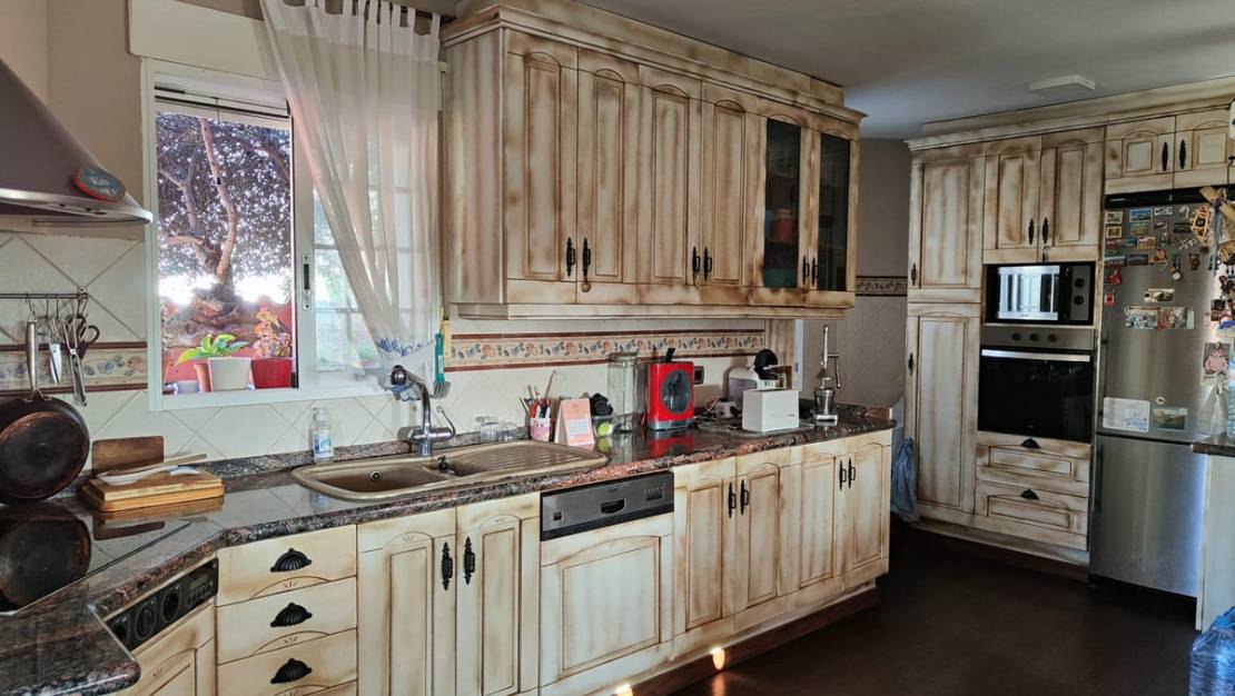 Sale - Villa - La Nucía - La Nucia Centro