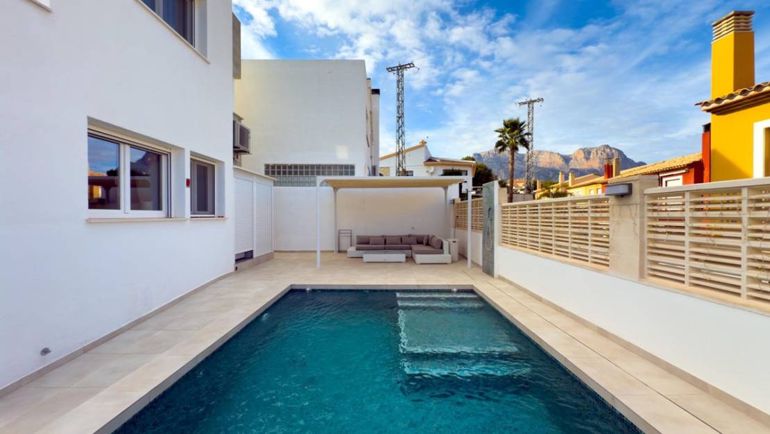 Sale - Villa - La Nucía - La Nucia Centro