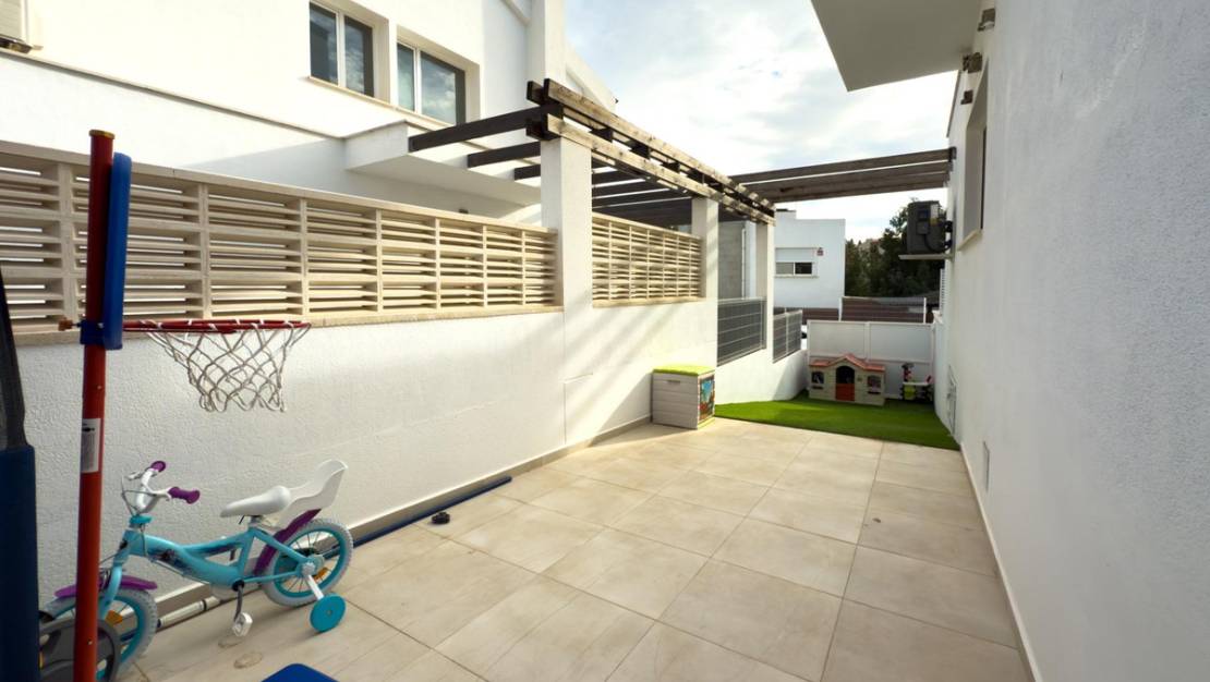 Sale - Villa - La Nucía - La Nucia Centro