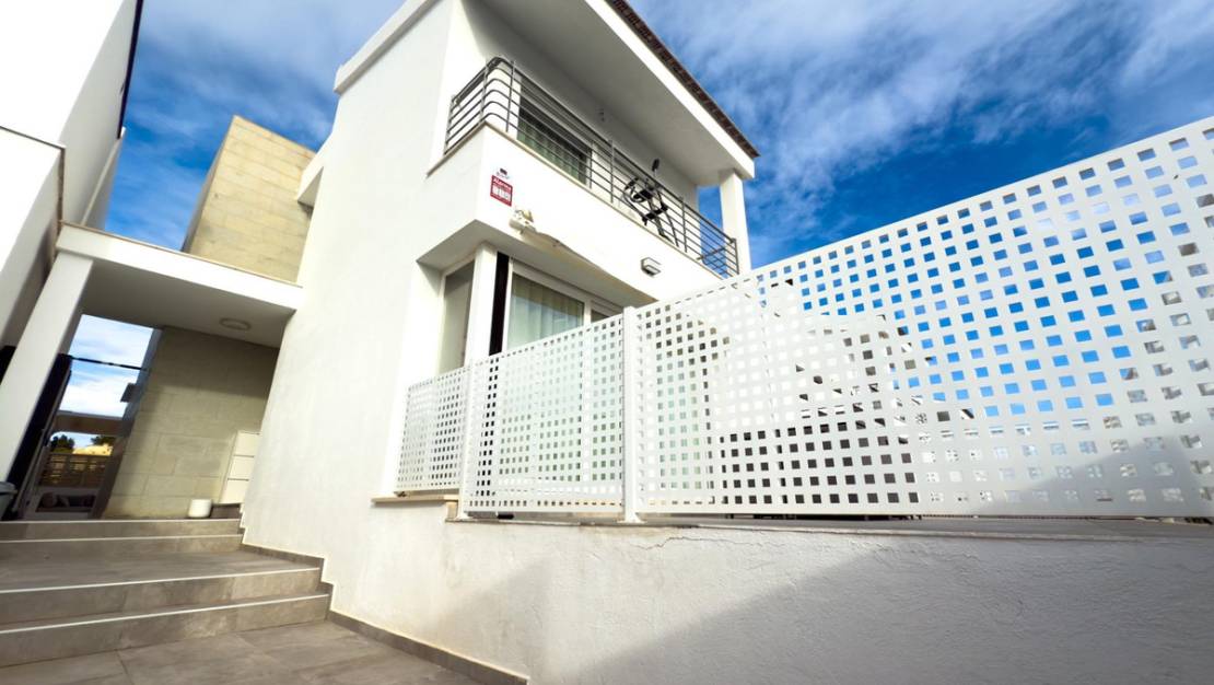 Sale - Villa - La Nucía - La Nucia Centro