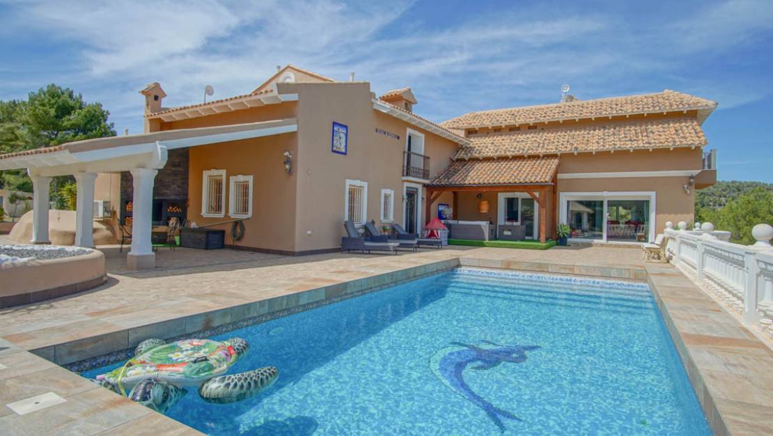 Sale - Villa - La Nucía - La Nucia Centro