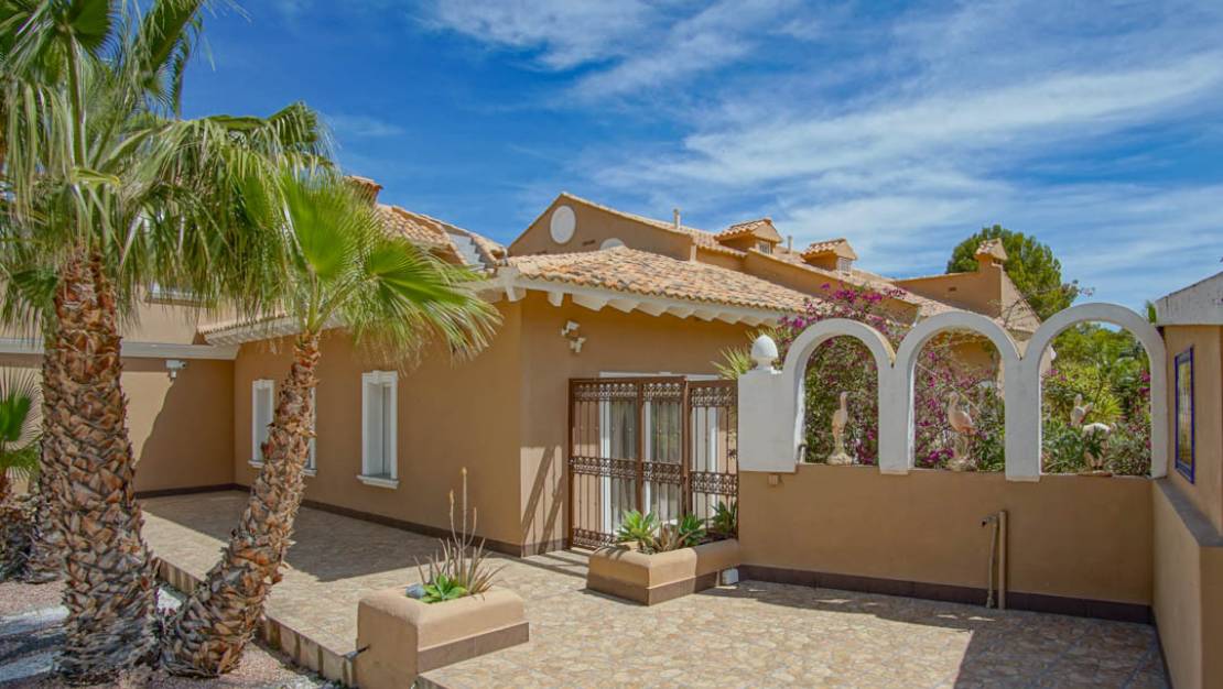 Sale - Villa - La Nucía - La Nucia Centro