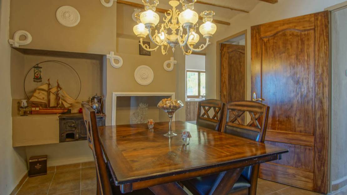 Sale - Villa - La Nucía - La Nucia Centro