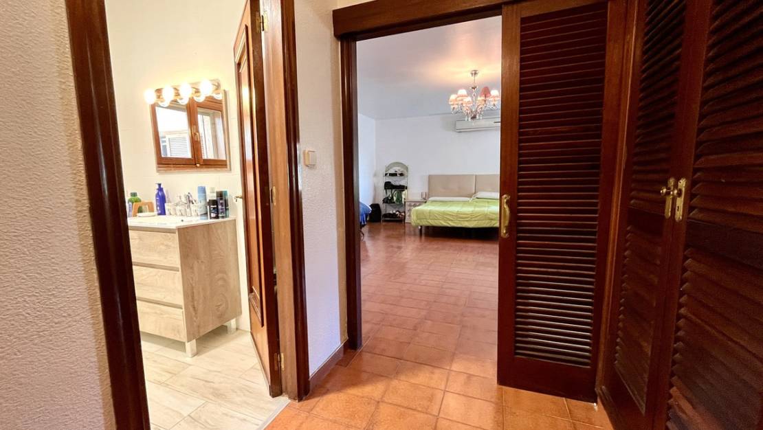 Sale - Villa - La Nucía - La Nucia Centro