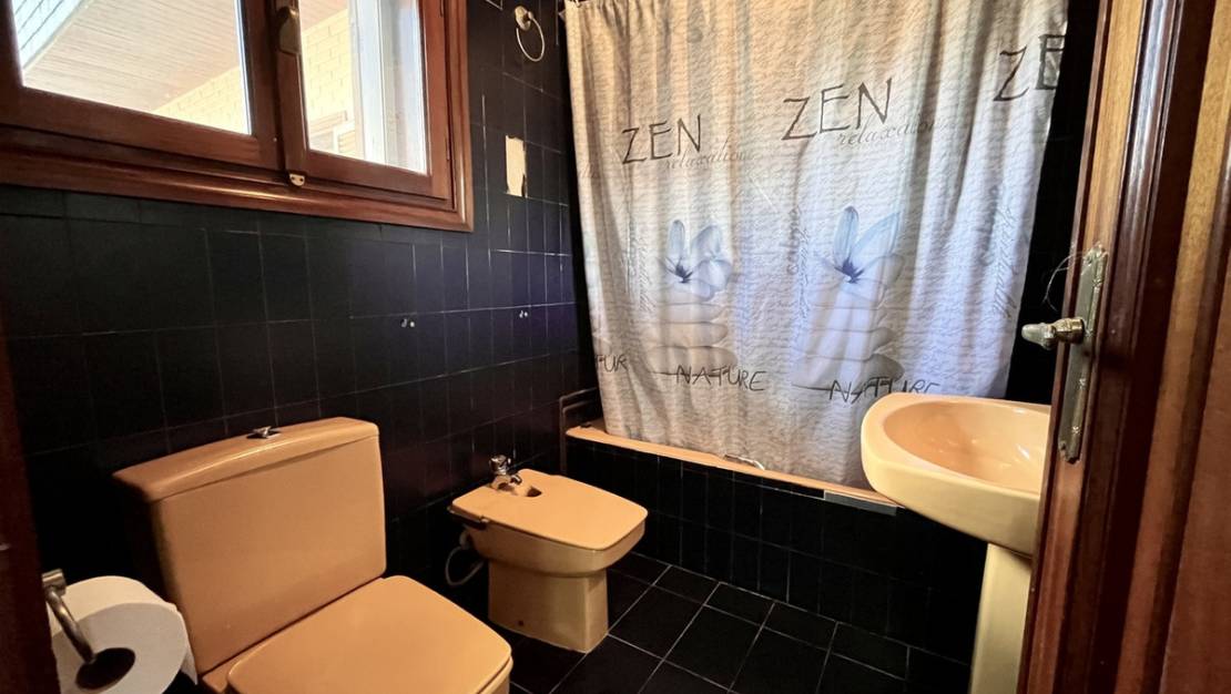 Sale - Villa - La Nucía - La Nucia Centro