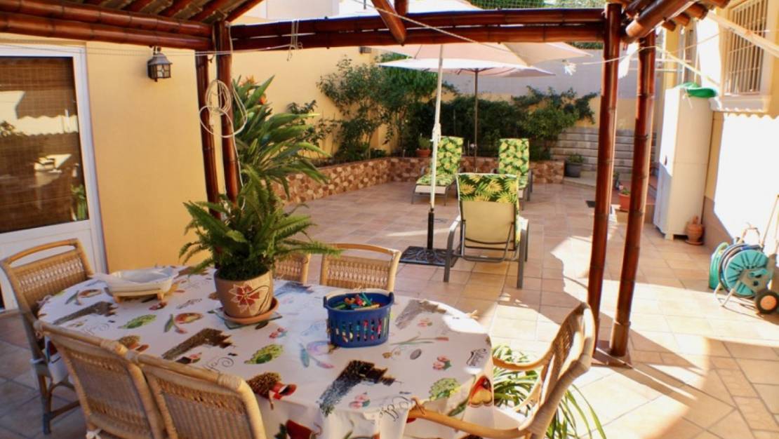 Sale - Villa - La Nucía - La Nucia Centro