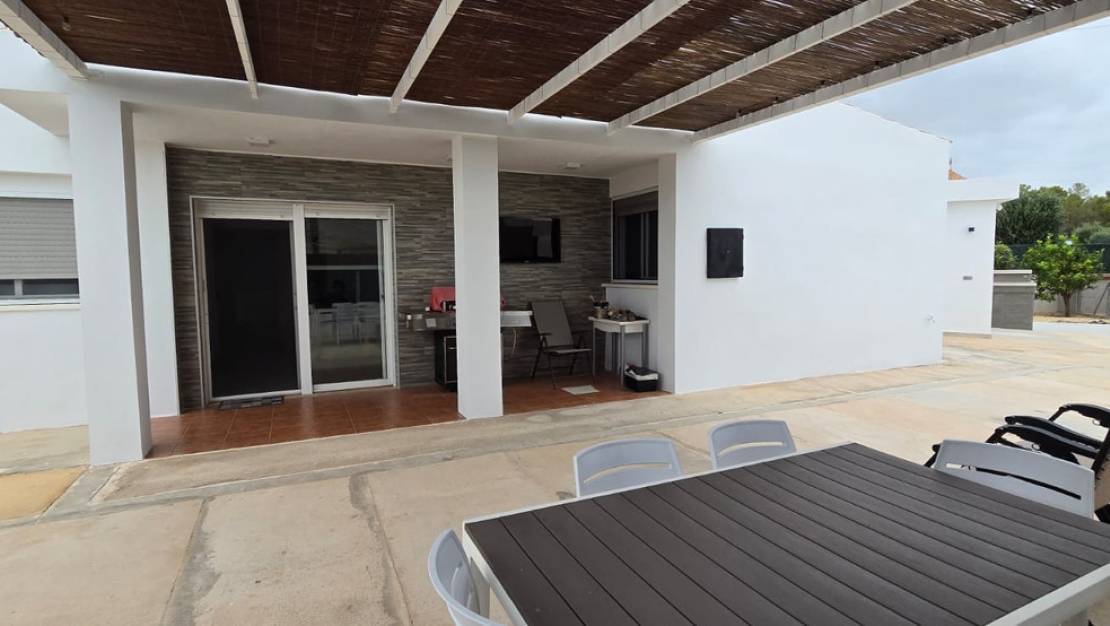 Sale - Villa - La Nucía - La Nucia Centro