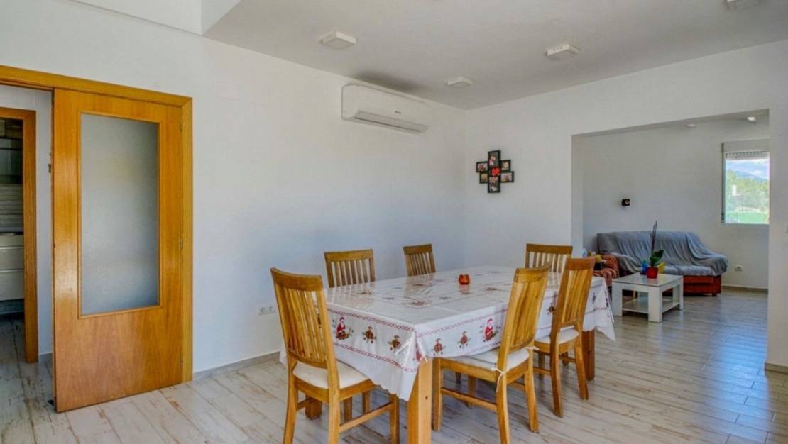 Sale - Villa - La Nucía - La Nucia Centro