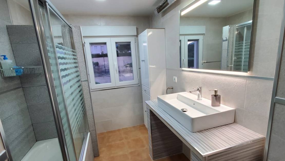 Sale - Villa - La Nucía - La Nucia Centro