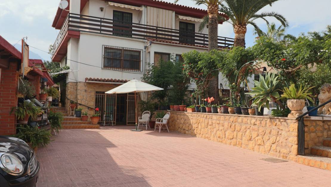 Sale - Villa - La Nucía - La Nucia Centro