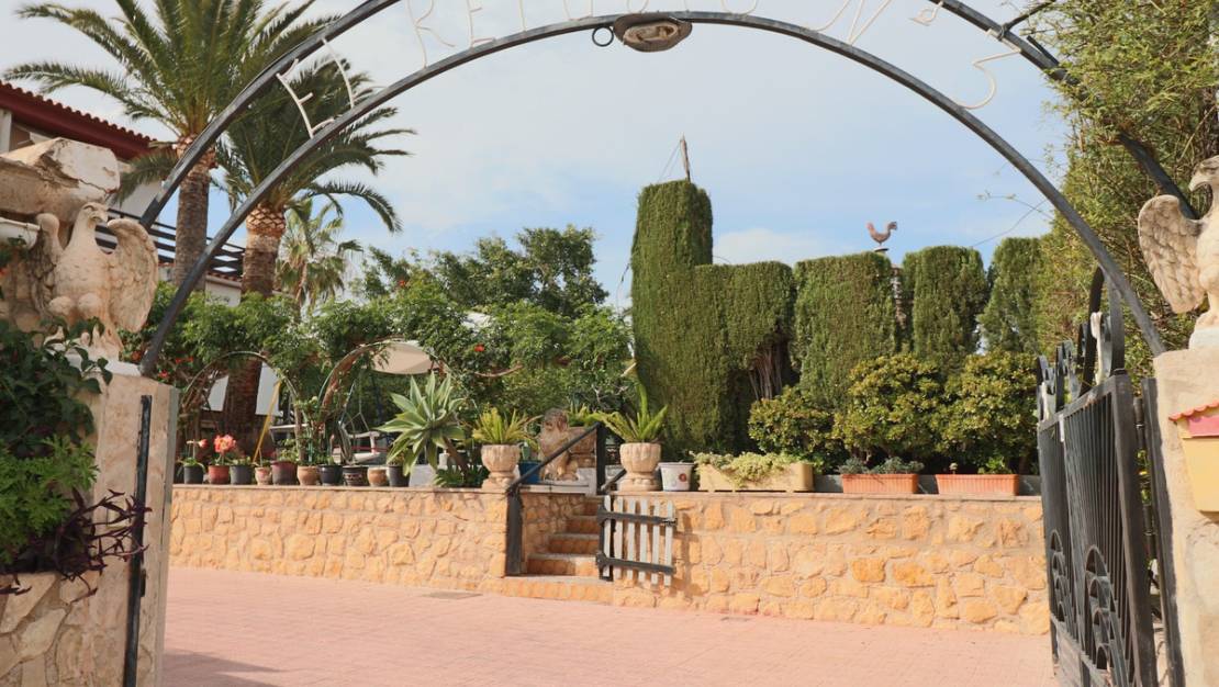 Sale - Villa - La Nucía - La Nucia Centro