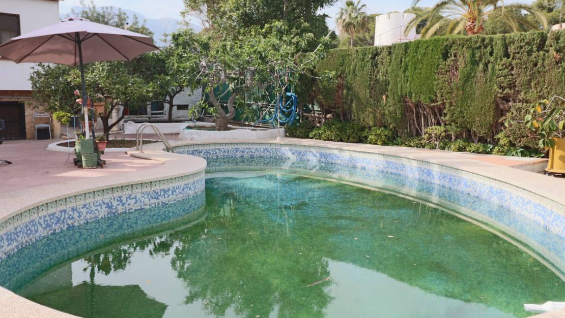 Sale - Villa - La Nucía - La Nucia Centro