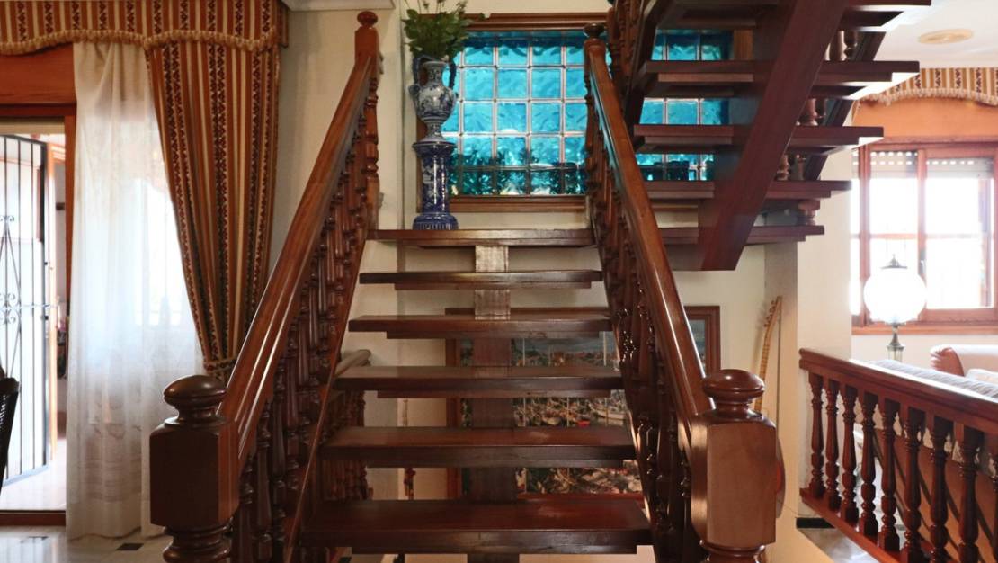 Sale - Villa - La Nucía - La Nucia Centro