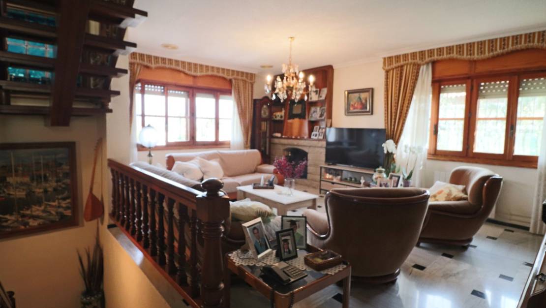 Sale - Villa - La Nucía - La Nucia Centro