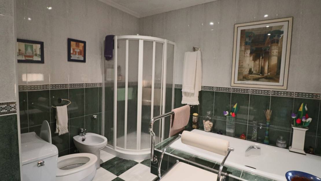 Sale - Villa - La Nucía - La Nucia Centro