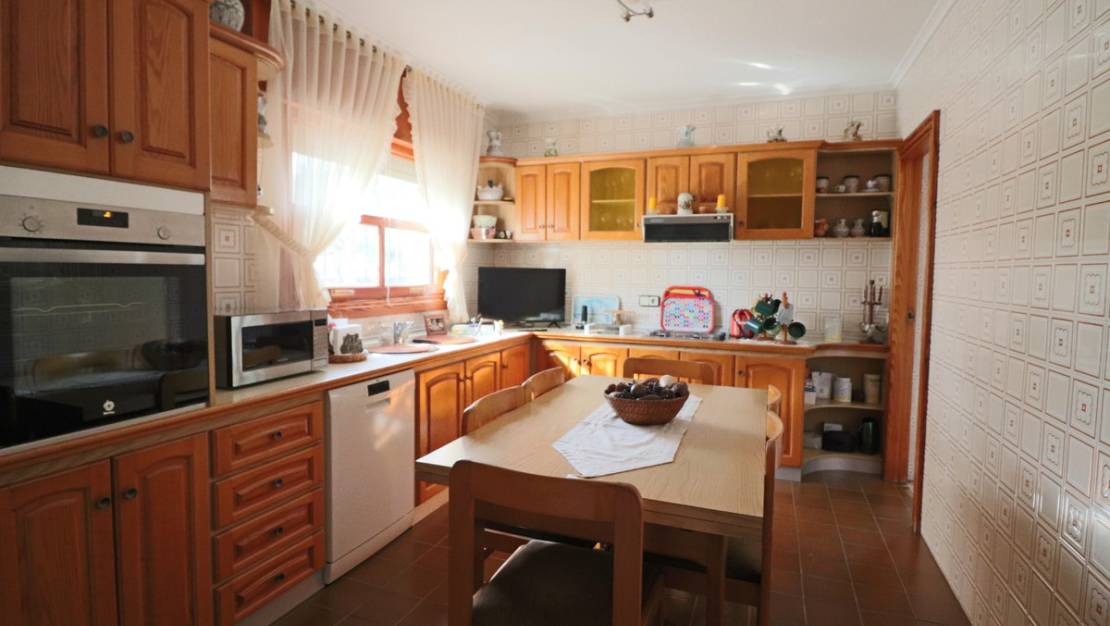 Sale - Villa - La Nucía - La Nucia Centro