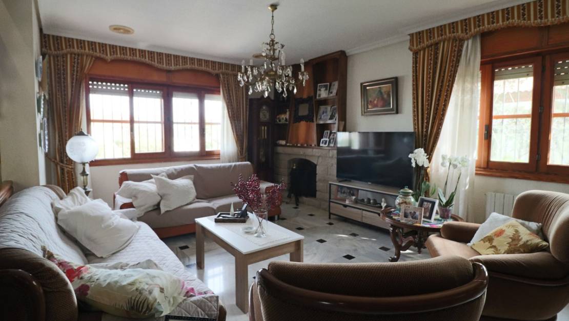 Sale - Villa - La Nucía - La Nucia Centro