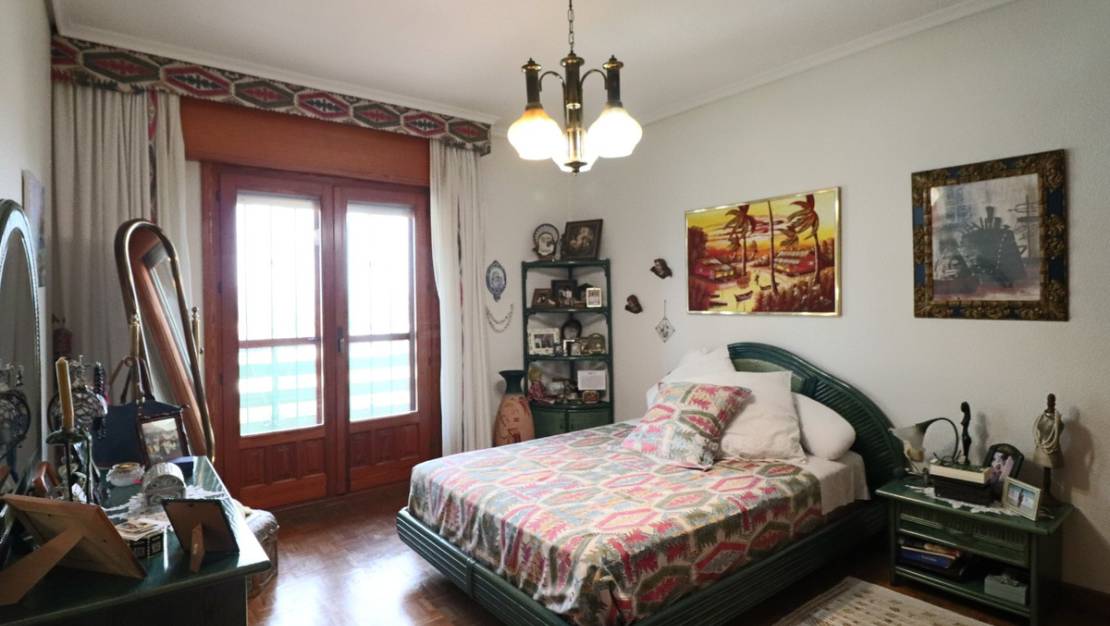Sale - Villa - La Nucía - La Nucia Centro
