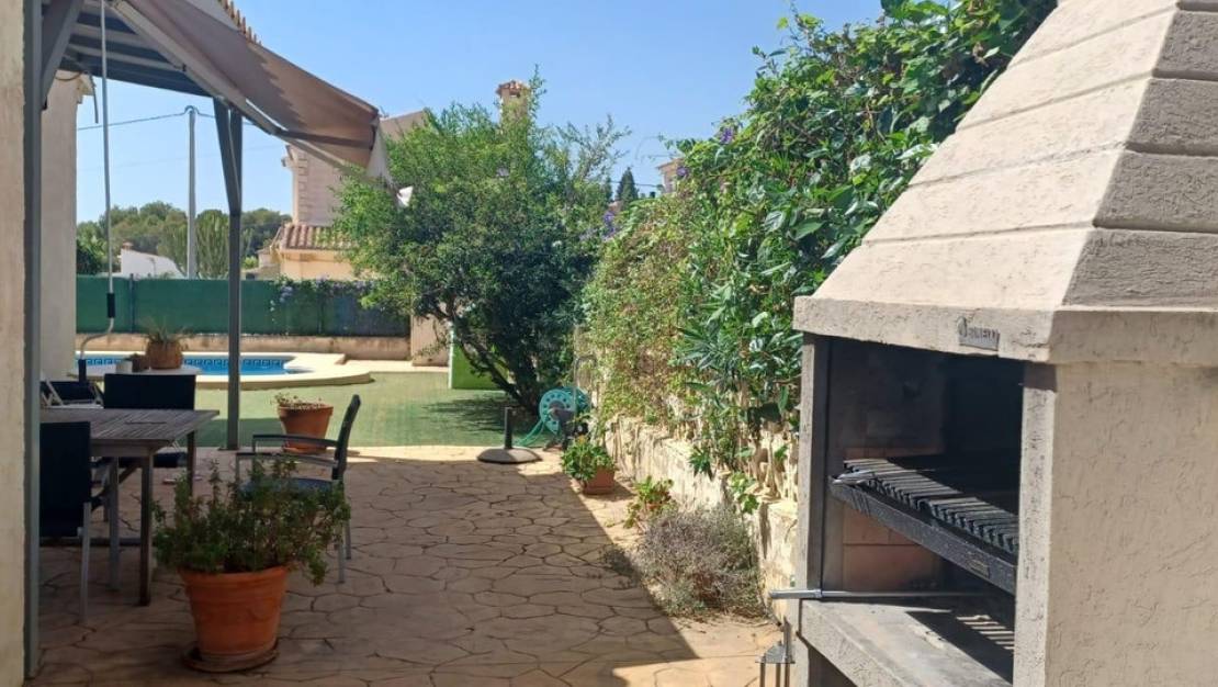 Sale - Villa - La Nucía - La Nucia Centro