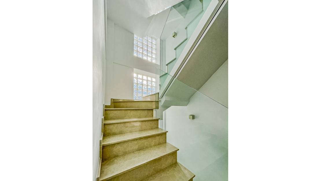 Sale - Villa - La Nucía - La Nucia Centro