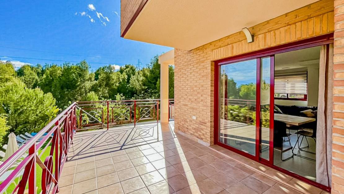 Sale - Villa - La Nucía - La Nucia Centro