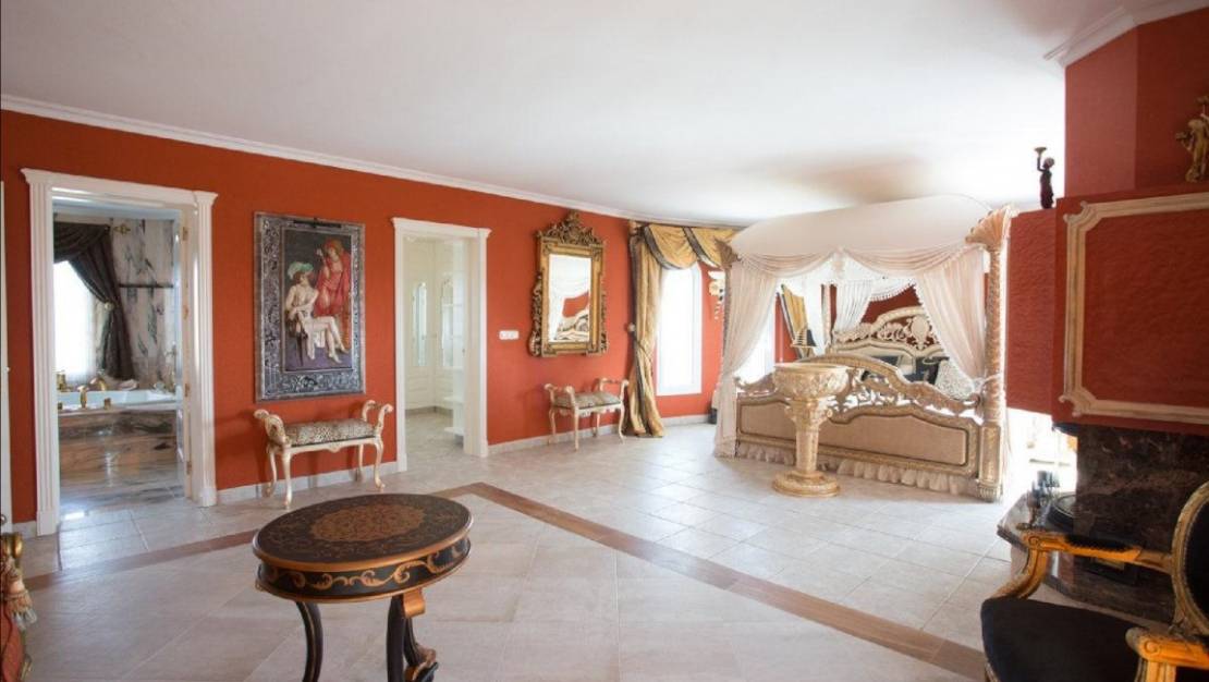 Sale - Villa - La Nucía - La Nucia Centro