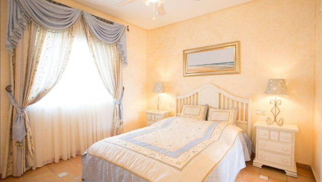 Sale - Villa - La Nucía - La Nucia Centro