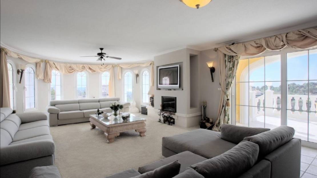 Sale - Villa - La Nucía - La Nucia Centro