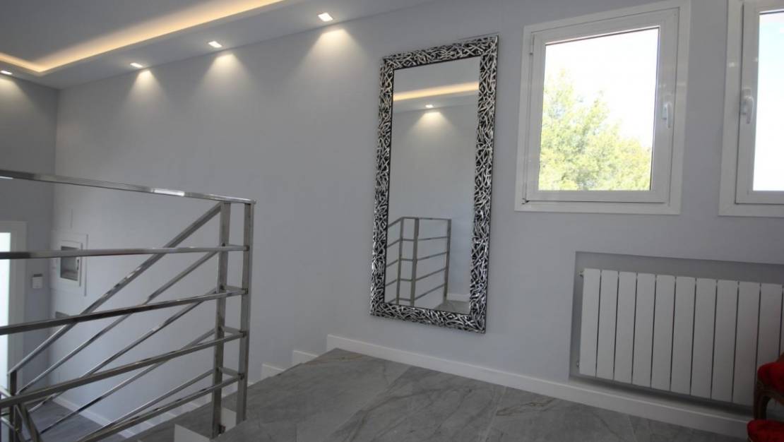 Sale - Villa - La Nucía - La Nucia Centro