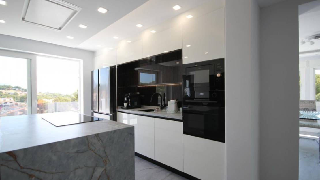 Sale - Villa - La Nucía - La Nucia Centro