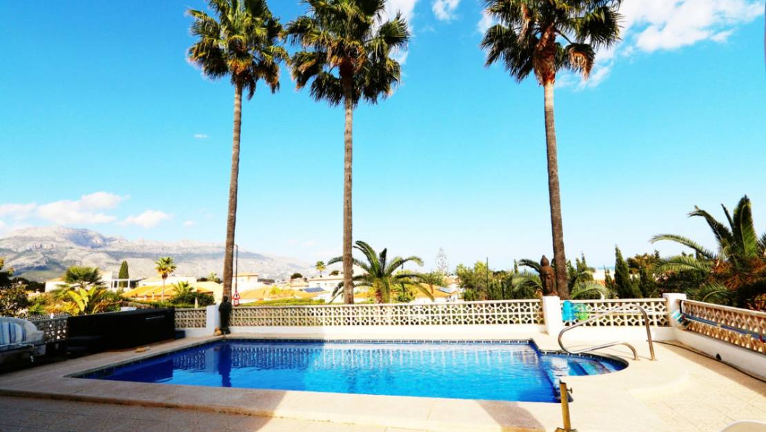 Sale - Villa - La Nucía - La Nucia Centro