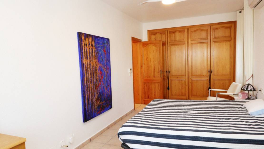 Sale - Villa - La Nucía - La Nucia Centro
