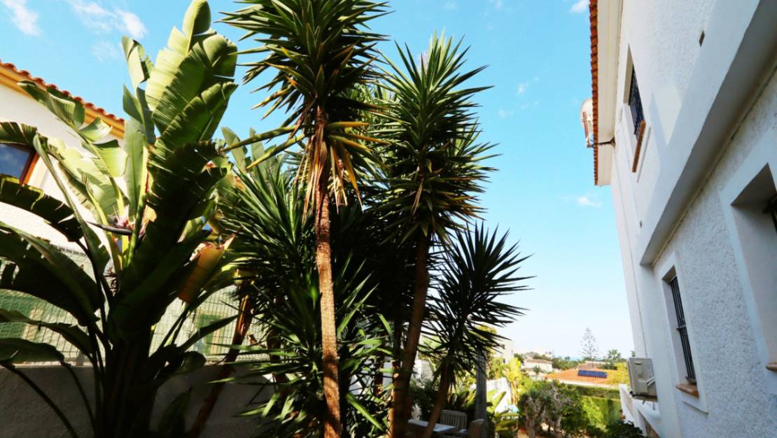 Sale - Villa - La Nucía - La Nucia Centro