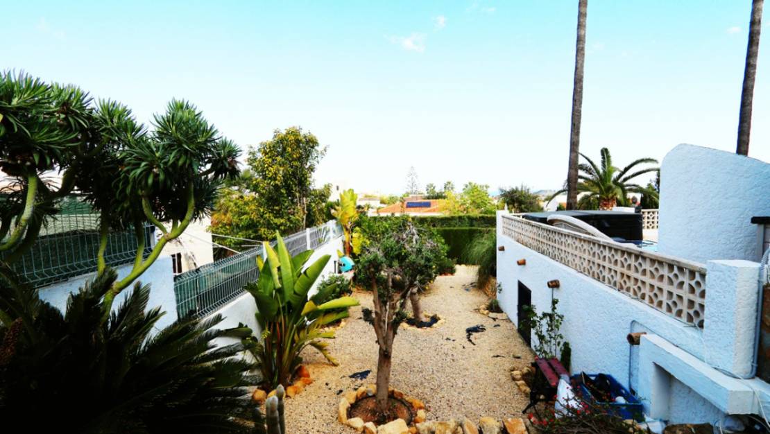 Sale - Villa - La Nucía - La Nucia Centro