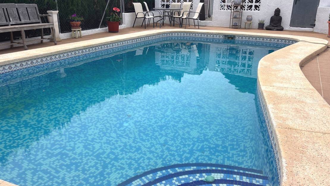 Sale - Villa - La Nucía - La Nucia Centro