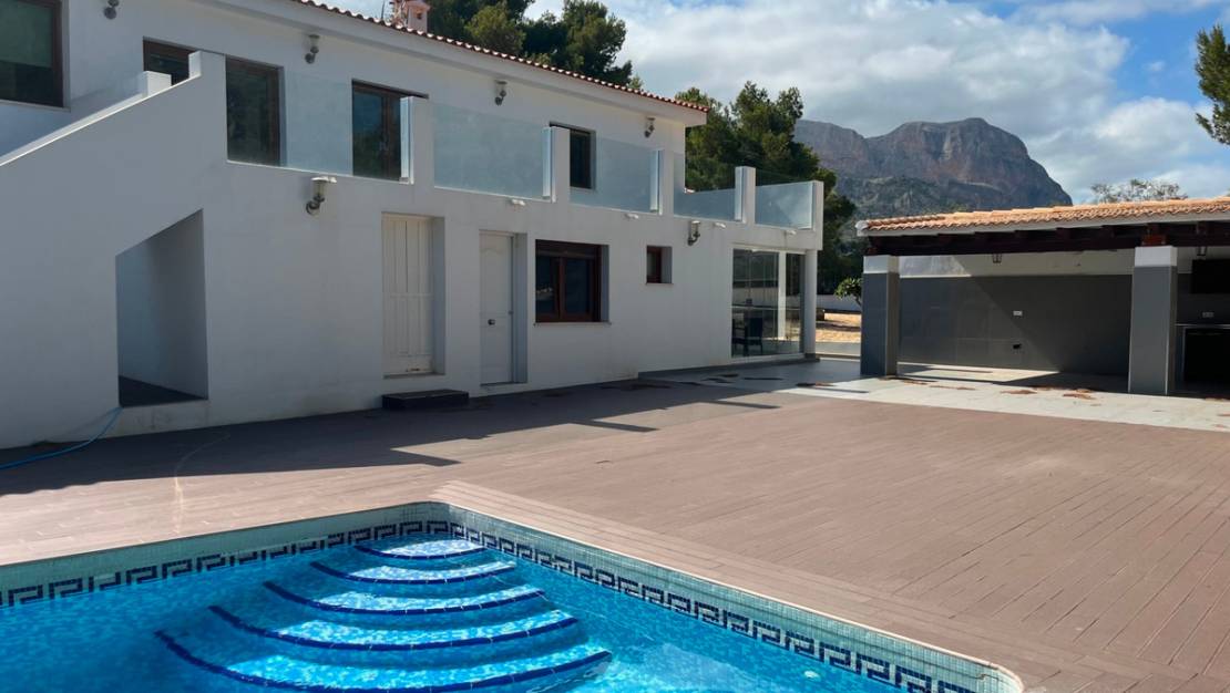 Sale - Villa - La Nucía - La Nucia Centro