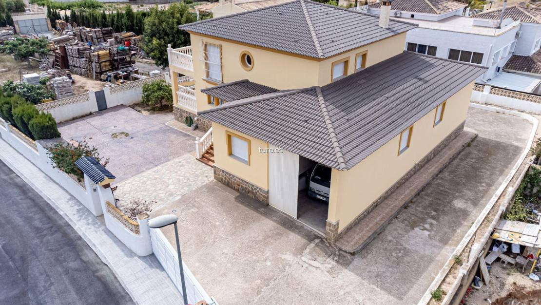 Sale - Villa - La Nucía - La Nucia Centro