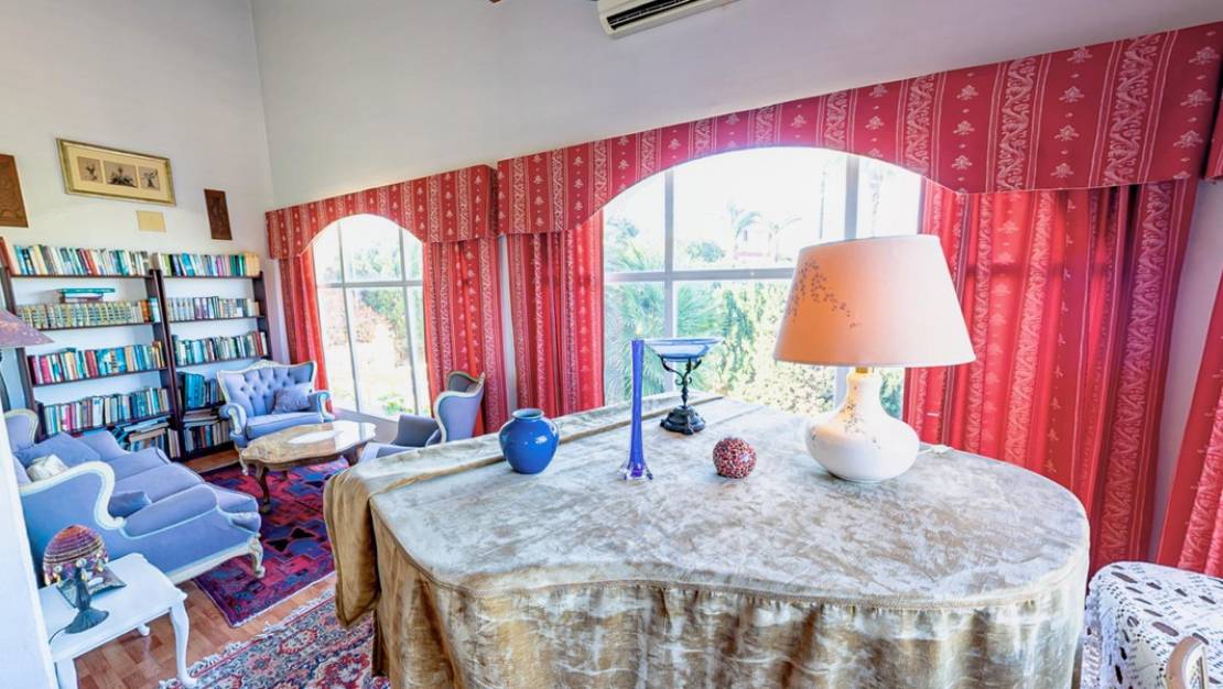 Sale - Villa - La Nucía - La Nucia Centro