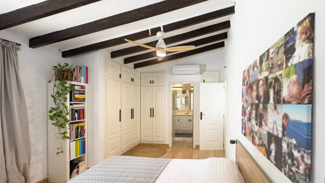 Sale - Villa - La Nucía - La Nucia Centro