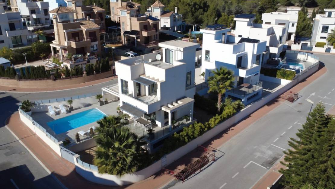 Sale - Villa - La Nucía - La Nucia Centro